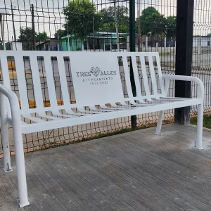 banca metálica para parques y jardines