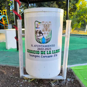 botes para basura de mobiliario urbano para parques